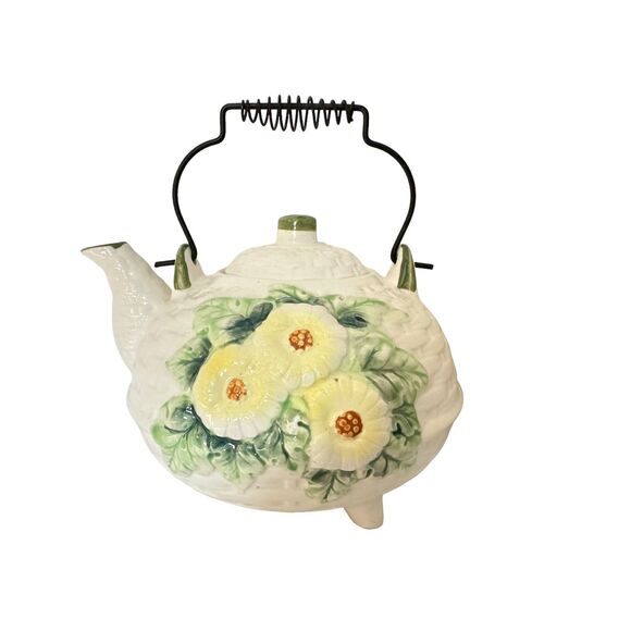 Vintage Japanese Ceramic Teapot with Basket Weave Design & Floral Motif - Picture 1 of 12